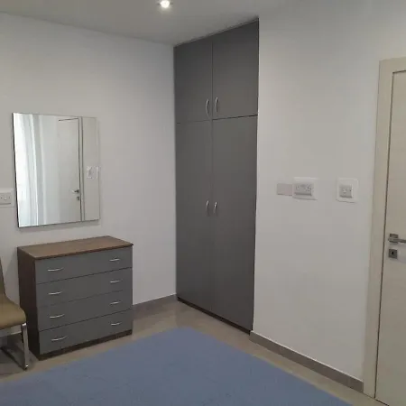 Xemxija Sea-side Maisonette شقة