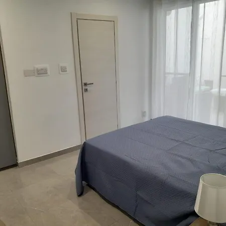 شقة Xemxija Sea-side Maisonette خليج سانت بول