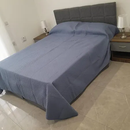 Xemxija Sea-side Maisonette *