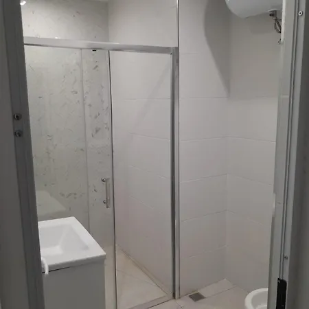 شقة Xemxija Sea-side Maisonette *