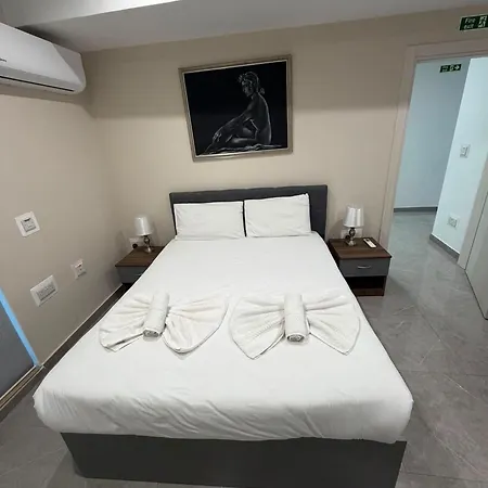 Xemxija Sea-side Maisonette * St. Paul's Bay