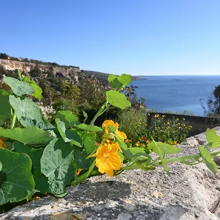 Xemxija Sea-side Maisonette Apartment