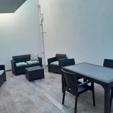 Apartmán Xemxija Sea-side Maisonette